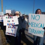 Hundreds protest hospital’s vaccine mandate